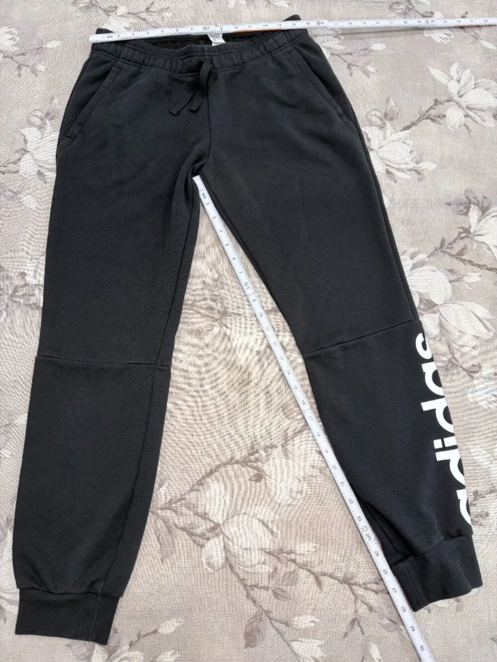 Adidas Women’s Medium Essentials Linear Black Fleece Joggers S97154